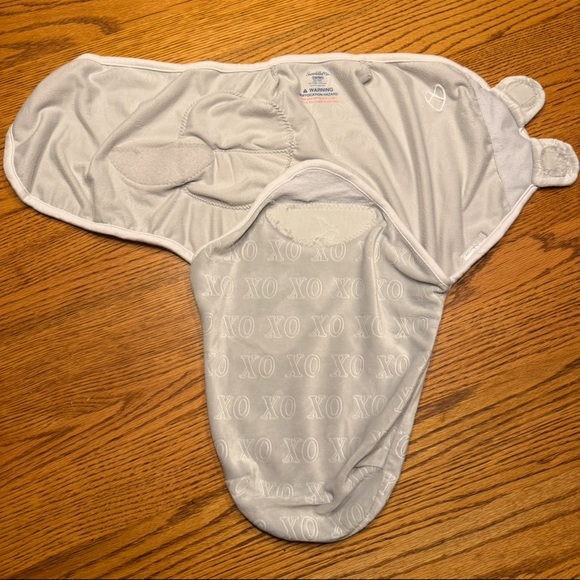Swaddleme very soft gray sleep swaddle - Picture 3 of 5